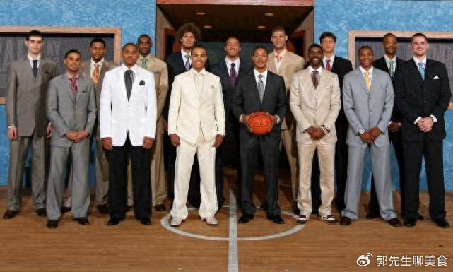 美媒重排08届选秀顺位：小乔丹飙升，罗斯第2，状元无悬念|凯文·勒夫|德安德烈·乔丹|贾维尔-麦基|戈兰-德拉季奇|塞尔吉-伊巴卡_新浪体育_新浪新闻