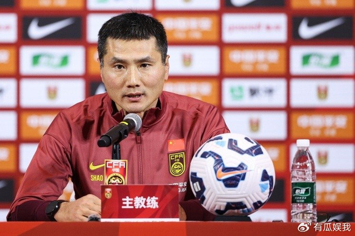 国足集结！国脚放弃休假，提前归队，归化却缺席，前往迪拜会合|邵佳一|中国男足|国际足联|塞尔吉尼奥|集训_新浪体育_新浪新闻